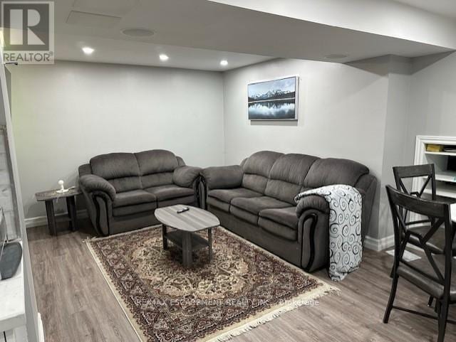 Building Photo - 30 Meekings Dr