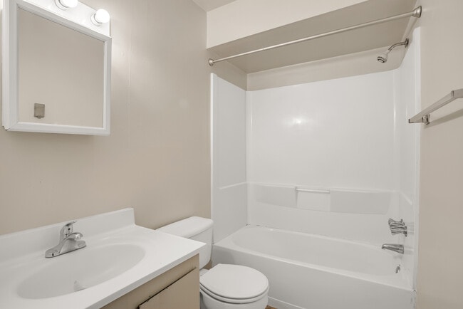 Foto del edificio - Beaver Creek Village Apartments