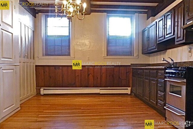Building Photo - 24 Fayette St