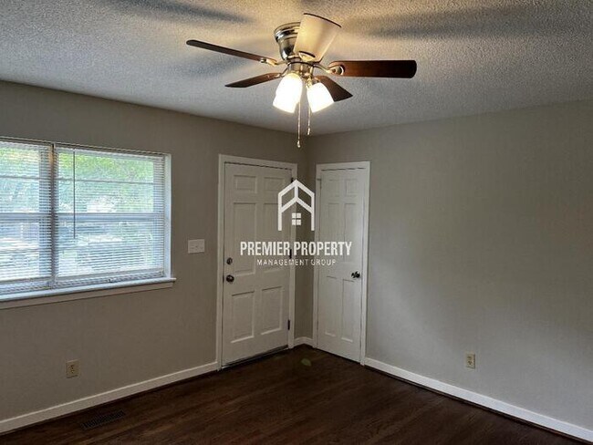 Foto del edificio - 3410 Avondale Dr NW