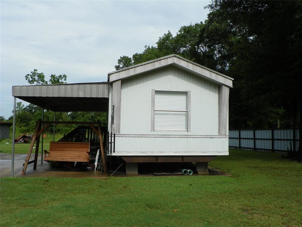 Primary Photo - 33205 Lois Ln
