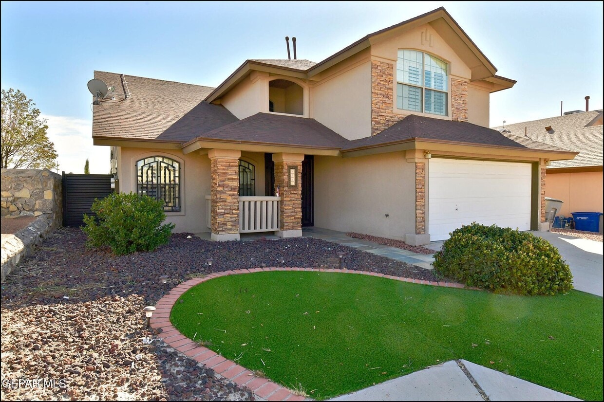 Primary Photo - 1416 Stone Canyon Way