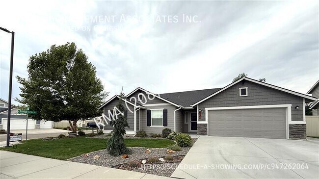 Foto del edificio - 6031 N Spindrift Ave