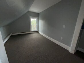 Building Photo - 1 Cedar Ct