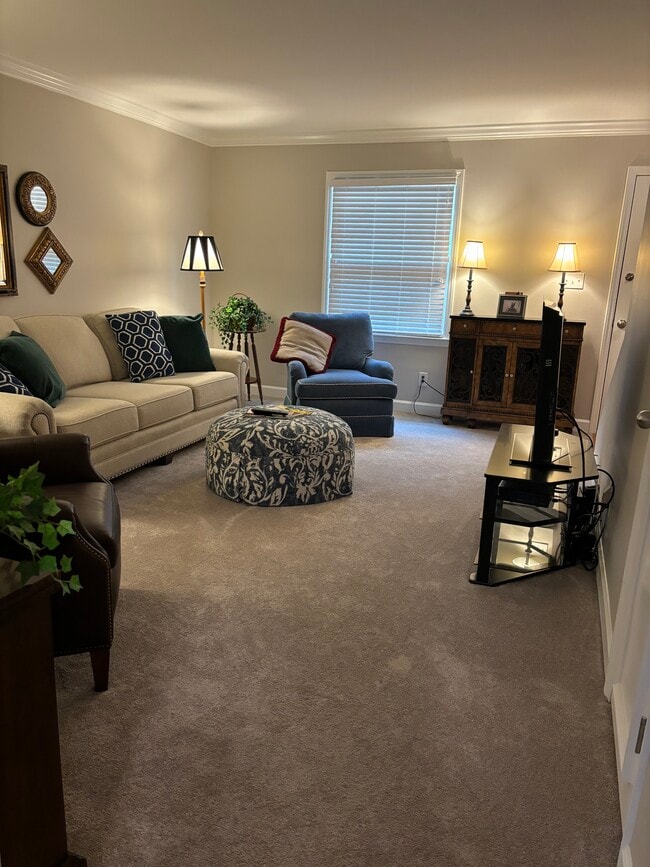Living Room - 2330 Kenmore Ave
