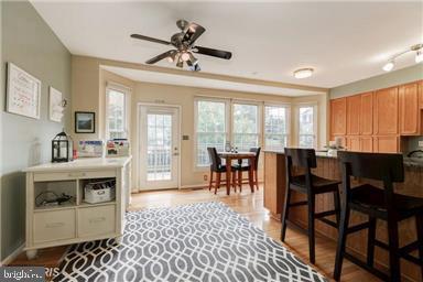Foto del edificio - 8021 Readington Ct