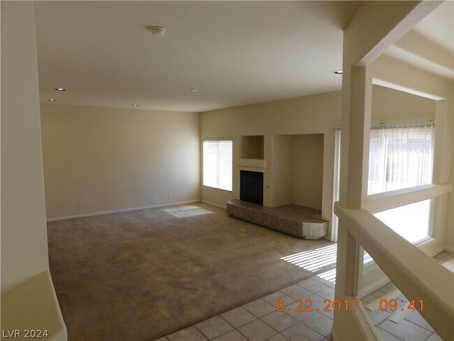 Foto del edificio - 6527 Gilded Lantern Ave