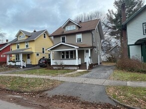 Building Photo - 126 Jersey St