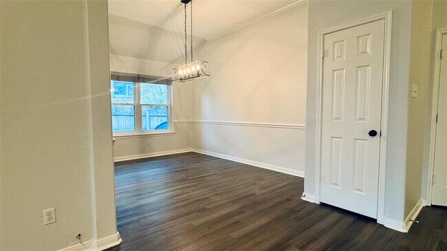 Foto del edificio - 1505 Shady Hillside Pass