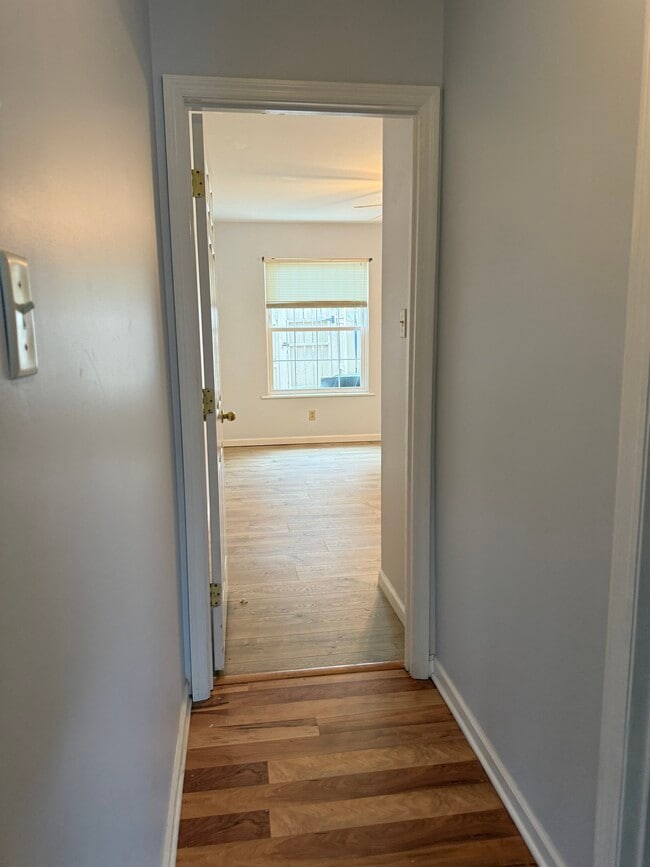 Building Photo - 163 Easterly Dr