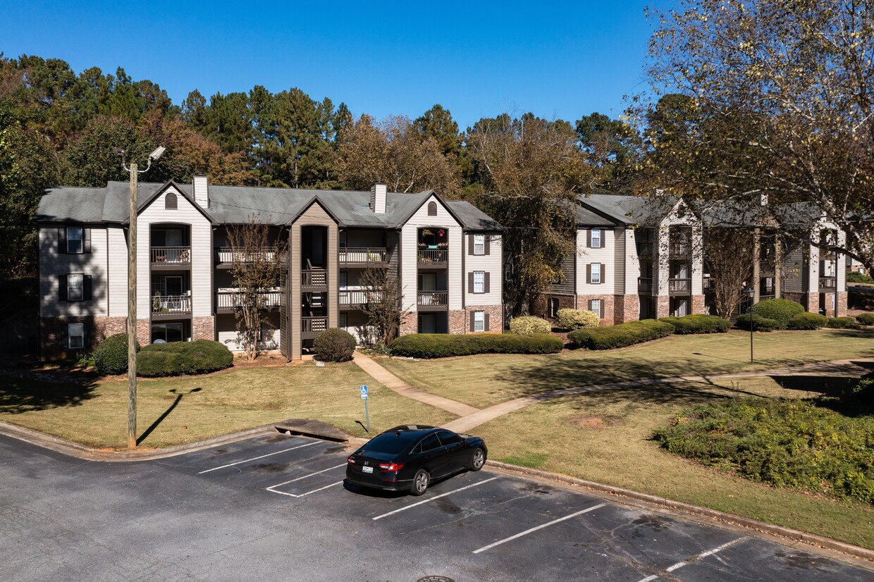 Primary Photo - Laurel Crossing