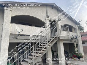 Building Photo - 465 W Ivyglen St