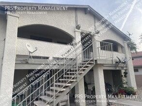 Building Photo - 465 W Ivyglen St