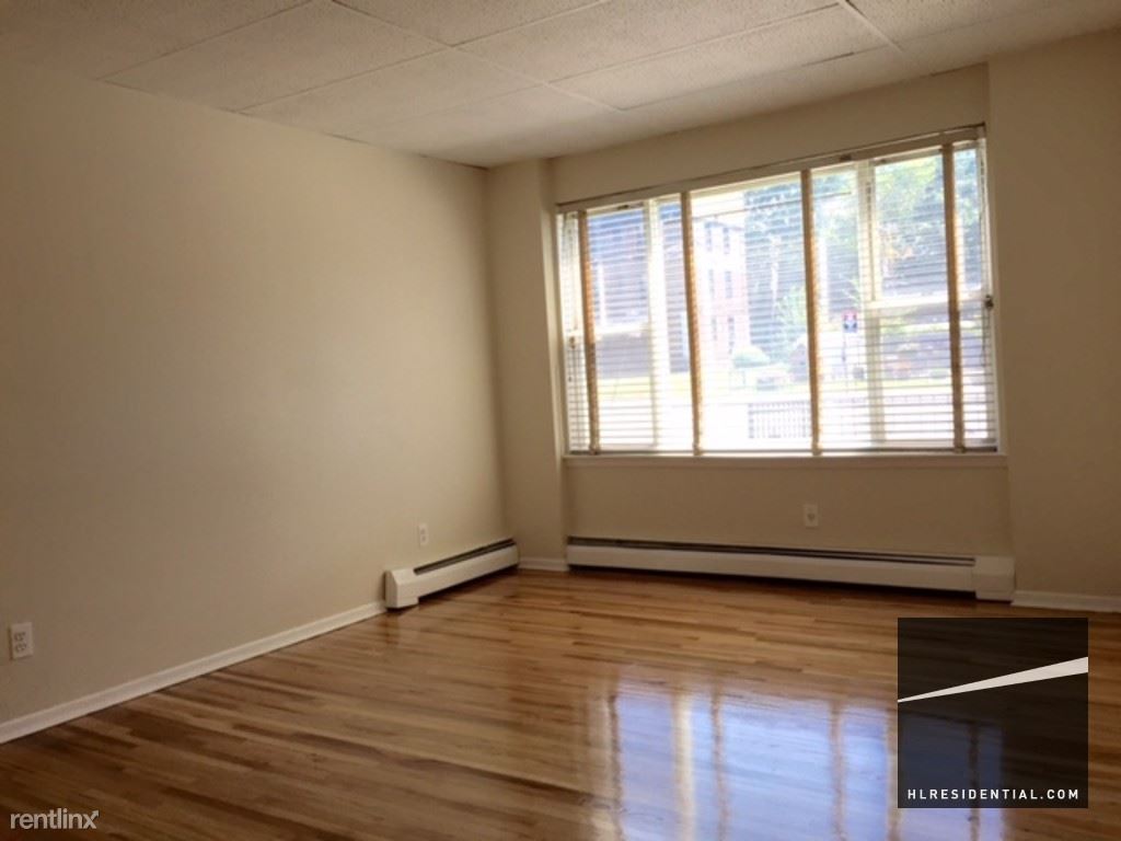 Foto principal - 7515 Ditmars Blvd
