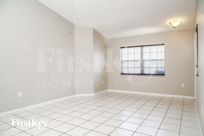 Building Photo - 17841 SW 144th Ave