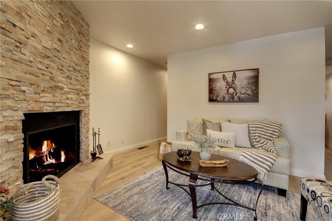 Foto del edificio - 430 E Country Club Blvd