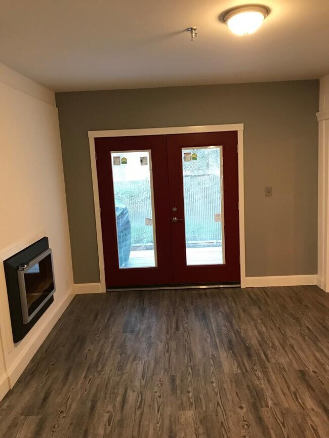 Building Photo - 3 bedroom in San Francisco CA 94103