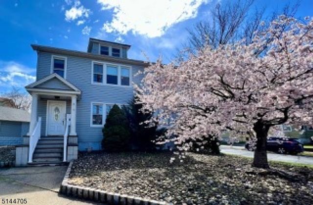 Foto principal - 51 E Passaic Ave