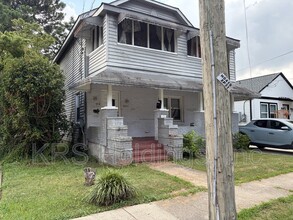 Building Photo - 1025 Baltimore St