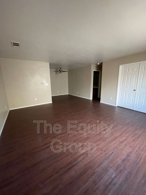 Foto del edificio - 1025 N Wisconsin Way