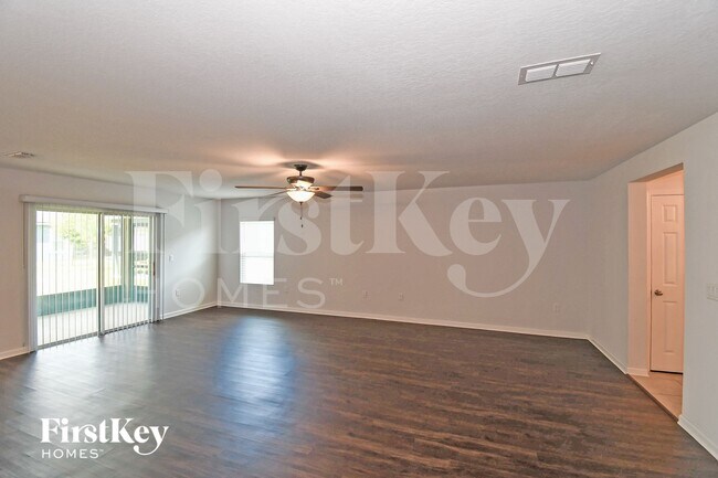 Foto del edificio - 2016 Edmund Randolph Ct