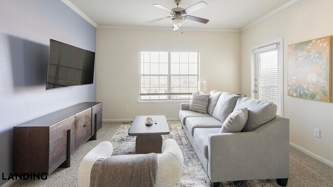 Foto del edificio - 901 Lakeside Cir