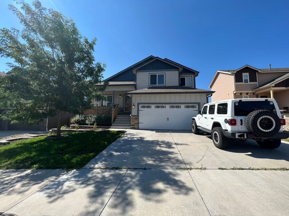 Foto principal - 5 Bed 4 Bath In Fountain!!!