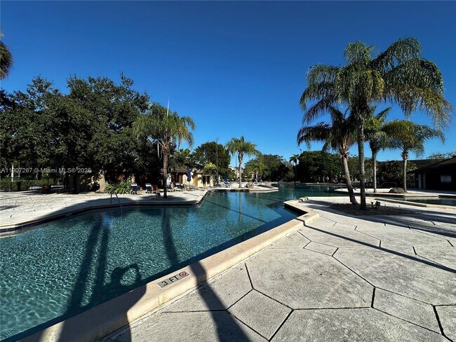 Foto del edificio - 6201 SW 116th Pl