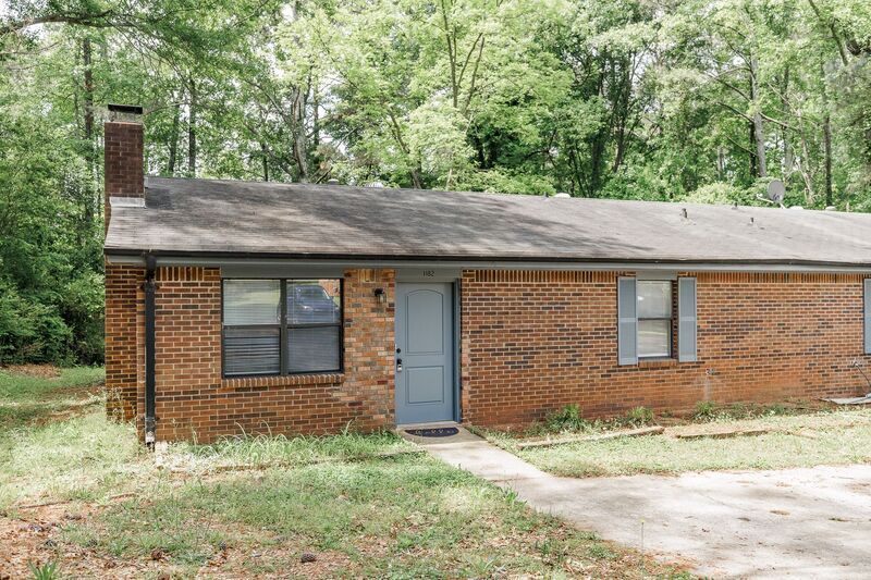 Primary Photo - 1182 Whit Davis Rd