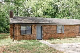 Building Photo - 1182 Whit Davis Rd