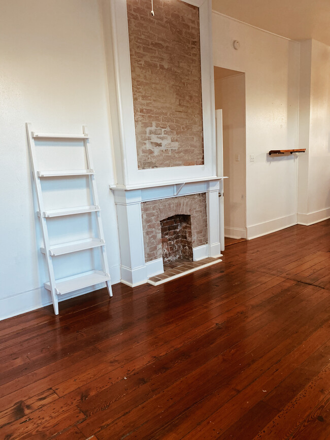Building Photo - 2019 Camp St
