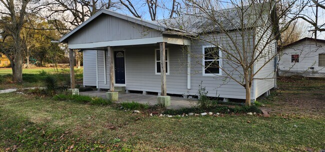 Front of Home - 515 Arceneaux Rd