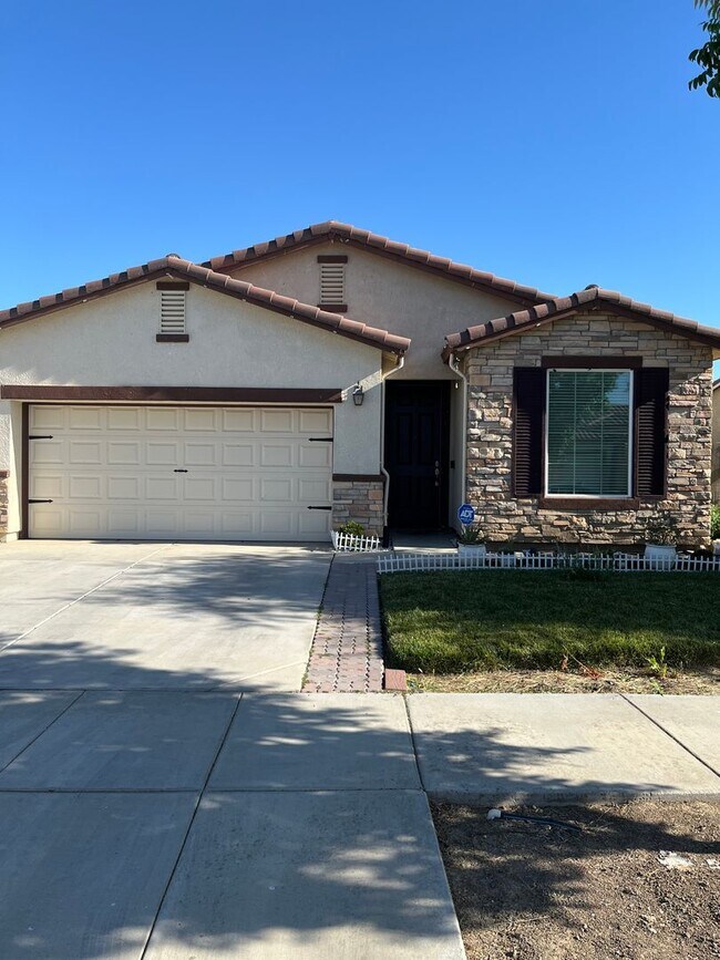 Foto del edificio - 2487 N Mountainside Dr