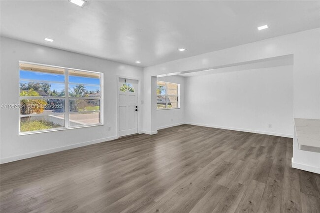 Foto del edificio - 7041 Raleigh St