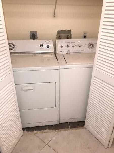 Foto del edificio - 2/2 Condo in Trails at Royal Palm Beach