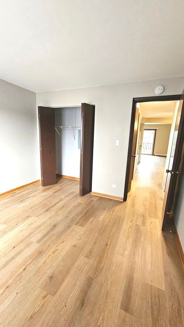 Building Photo - 15706 Independence Ct
