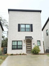 Building Photo - 1530 W Cato Springs Rd