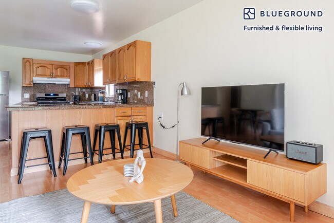 Foto del edificio - 594 Channing Ave