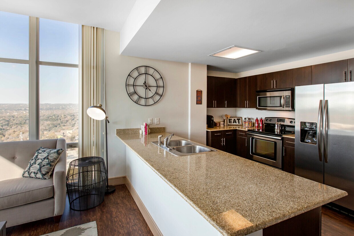 Student 21 Rio Apartments in Austin, TX