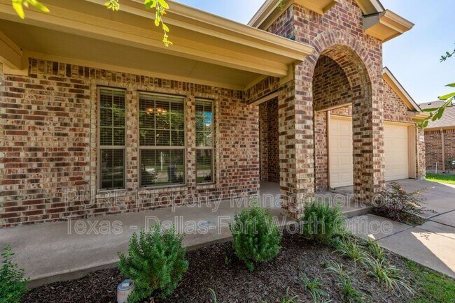 Foto del edificio - 1012 Lake Hollow Dr