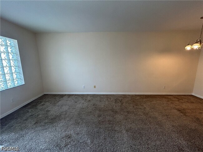 Foto del edificio - 8313 Bernwood Cove Loop