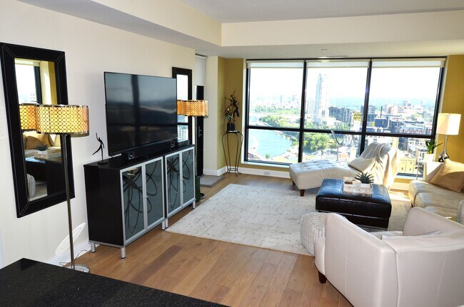 Foto del edificio - 100 3rd Ave S