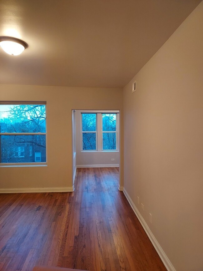 Foto del edificio - 7252 S Merrill Ave
