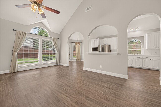 Building Photo - 16523 Wax Mallow Dr