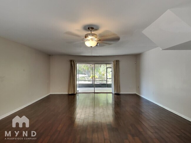 Foto del edificio - 7296 Daniel Webster Dr
