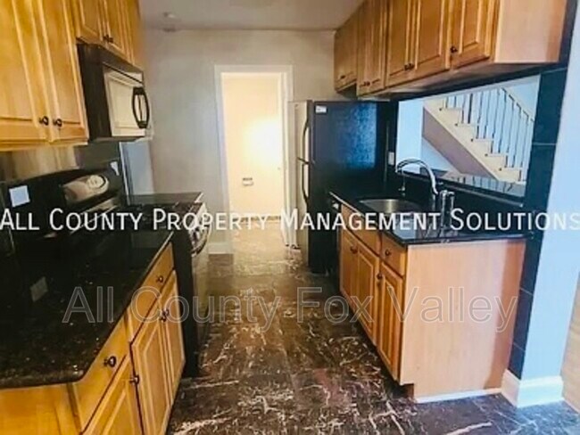 Foto del edificio - 235 Winfield Ct