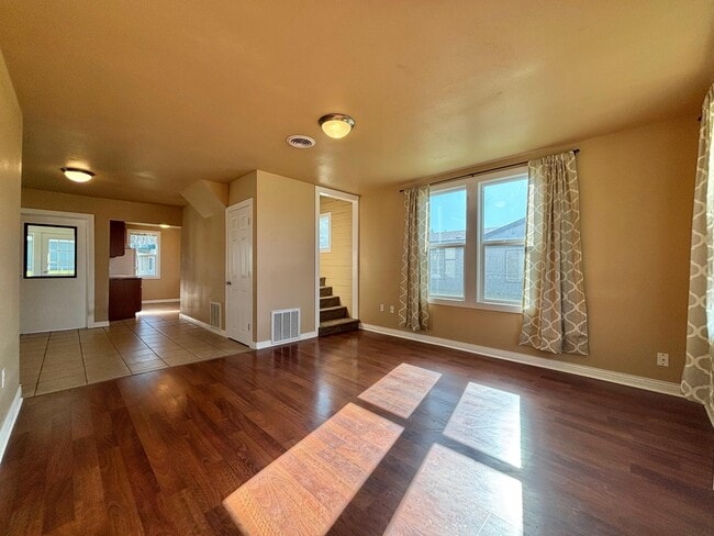 Foto del edificio - 4216 E Princeton Ave