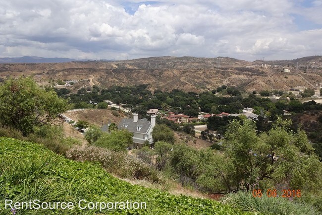 Building Photo - 24469 Valle del Oro