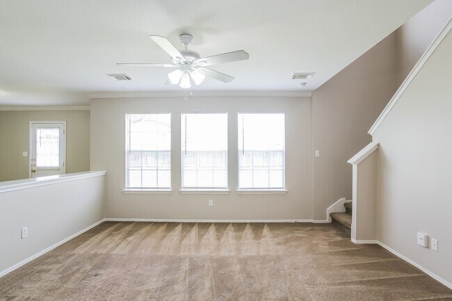 Foto del edificio - 5827 Clerkenwell Dr