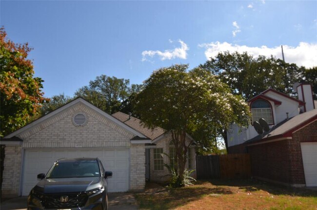 Foto del edificio - 4729 Castleman Dr